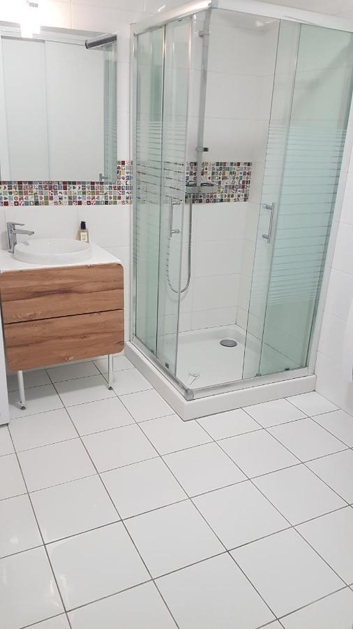 Charmant Logement A La Campagne Gazaupouy Luaran gambar